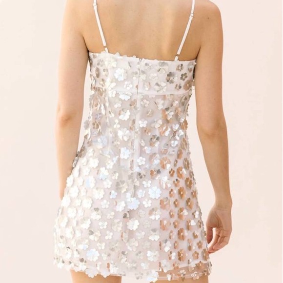 Storia Amaryllis Silver Petal Party Dress White Tulle Metallic Mini Large NEW - Picture 3 of 10